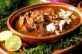 /album/fotogaleria-inicio/birria-en-plato-de-barro-jpg1/